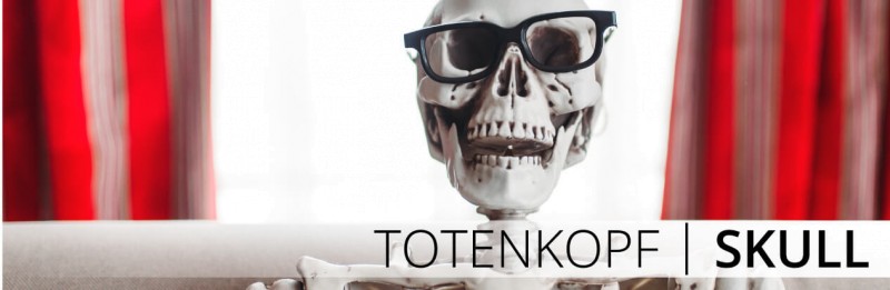 Autoaufkleber Totenkopf mit Knochen - TenStickers